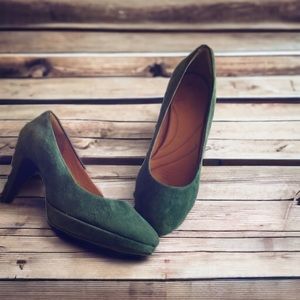 Green Clark’s heels